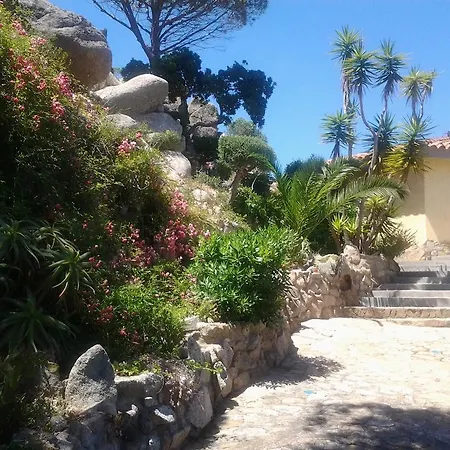 La Fonte Dell'ulivo 3 Frühstückspension La Maddalena (Sassari)