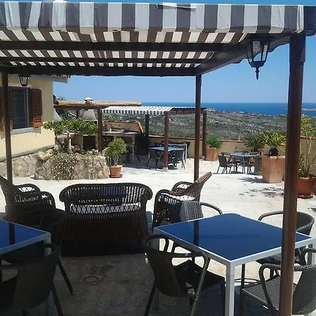Couette-café La Fonte Dell'ulivo 3 La Maddalena (Sassari)